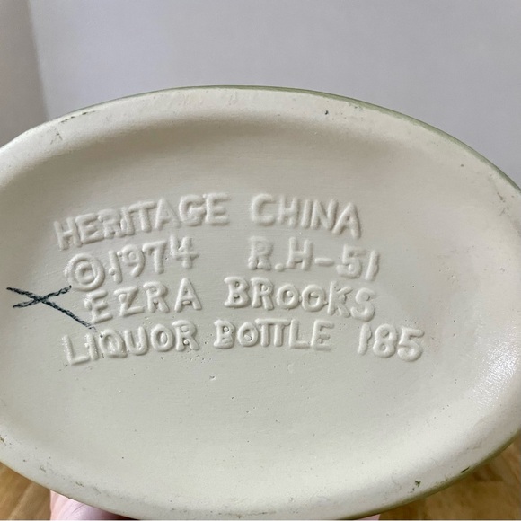Ezra Brooks “Happy Goose” 1974 Heritage China Liquor Decanter Bottle Vintage ‘74 - Picture 7 of 10